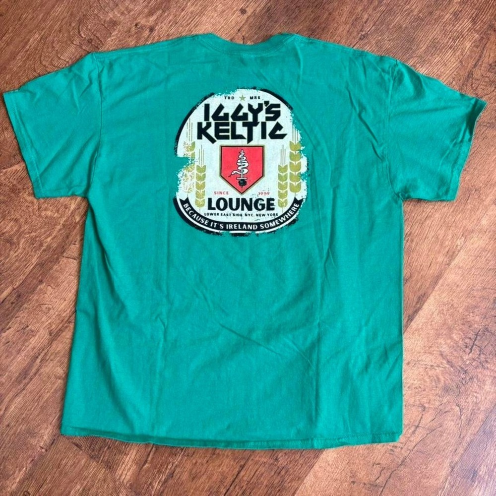 green Iggy's Keltic Lounge graphic t-shirt